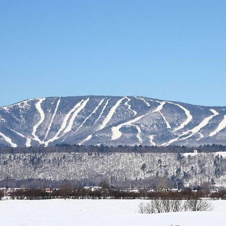 Initial - Boho - Mont-Sainte-Anne Lägenhet Beaupré Exteriör bild